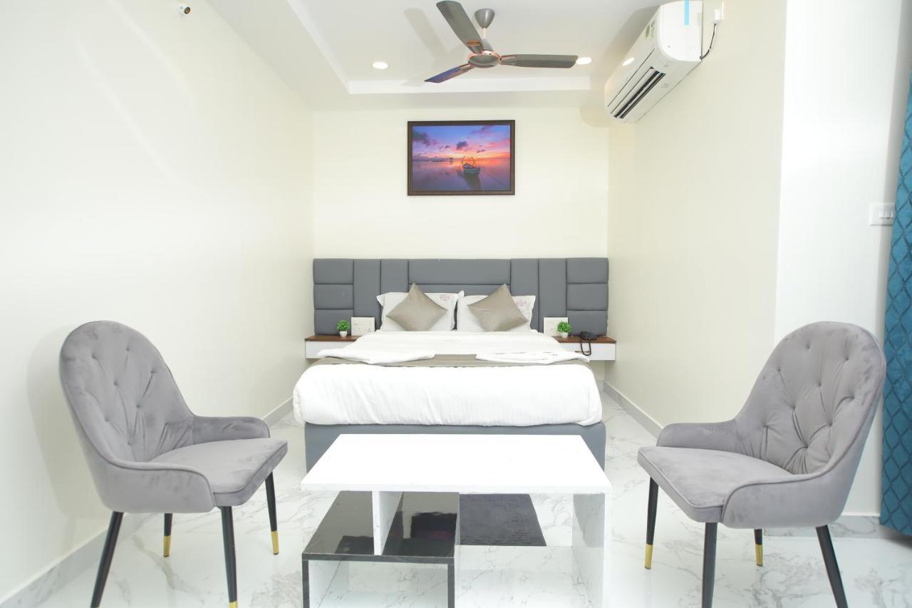 Radha Rani Residency Hotel Khammam Exterior foto